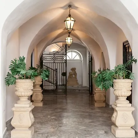 Casa Raiola By Caprirooms Διαμέρισμα *